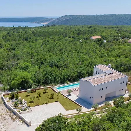 Beautiful In Burjaki With Sauna *