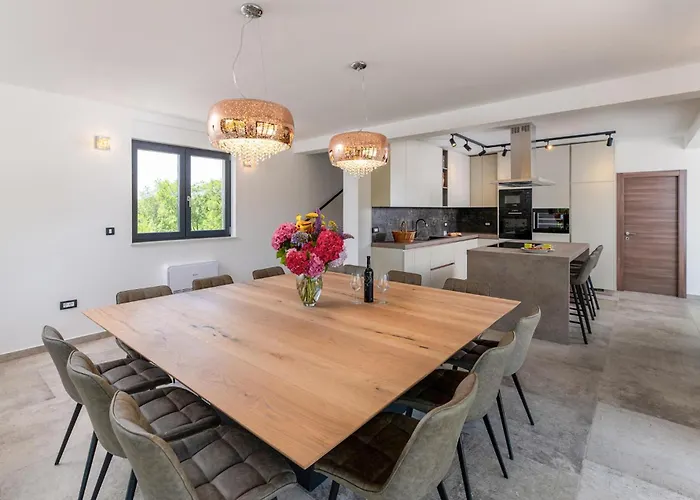 Beautiful In Burjaki With Sauna *